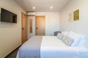 Navitas House33