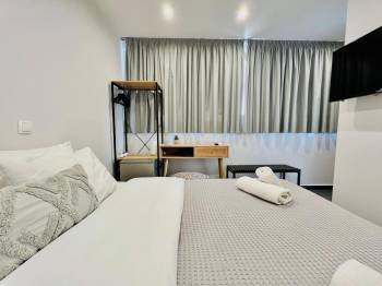 Navitas House8